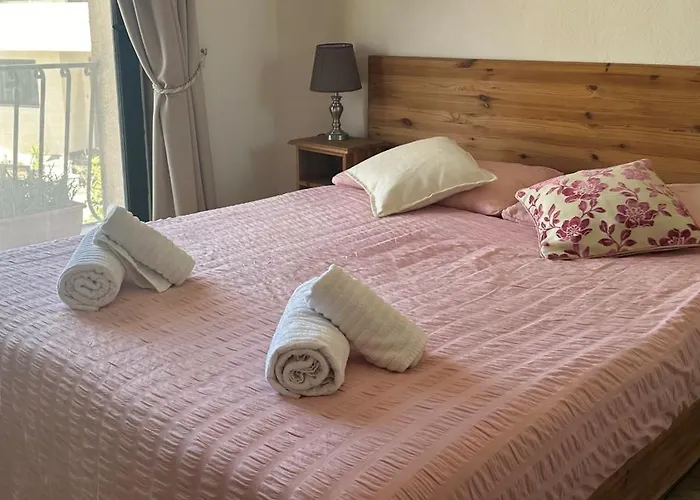 Grove Guest house Saint Julian's