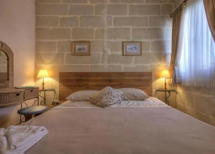 Guest house Grove Saint Julian's