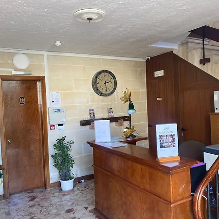 Grove Vendégház San Ġiljan