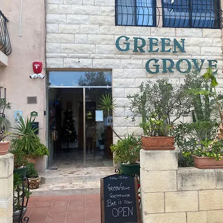 Grove 3* St. Julian's
