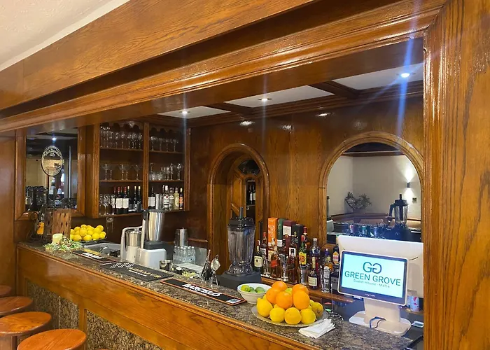 Гостевой дом Grove Сент Джулианс