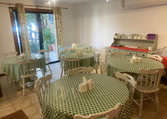 Grove Сент Джулианс