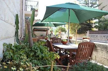 Grove Πανσιόν